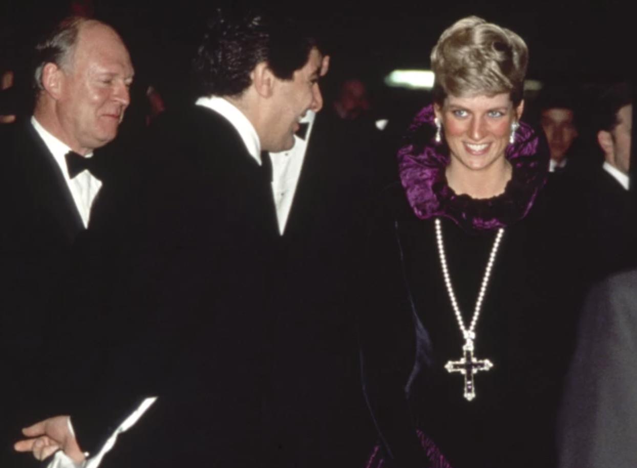 https://www.sothebys.com/en/articles/kim-kardashian-acquires-the-iconic-diana-necklace-from-the-collection-of-naim-atallah